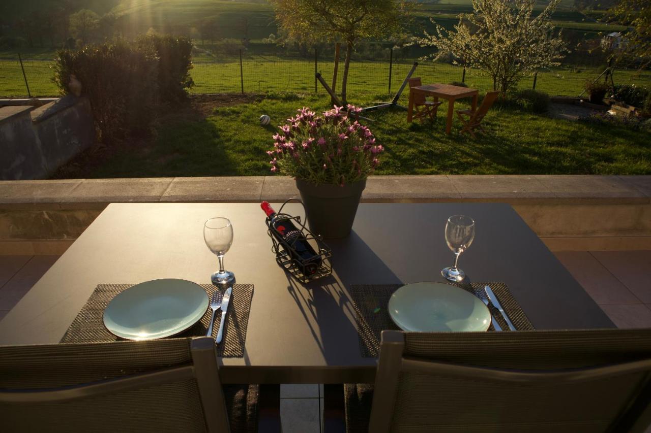 Les Pantoufles Dans Le Pre Apartment Eppeldorf ภายนอก รูปภาพ