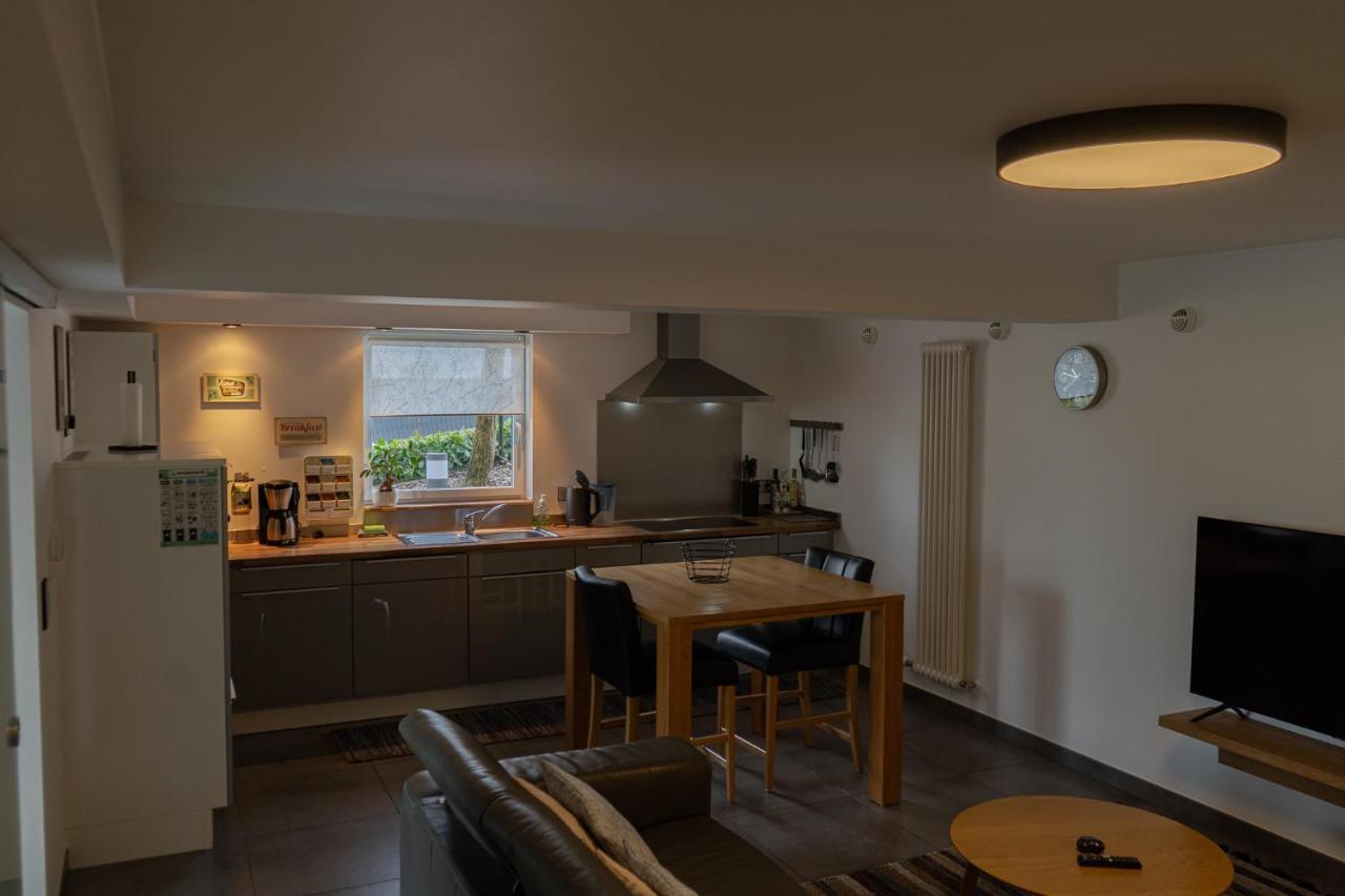 Les Pantoufles Dans Le Pre Apartment Eppeldorf ภายนอก รูปภาพ
